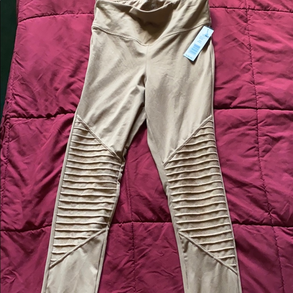 NWT Camel Beige Velour Accent Leggings